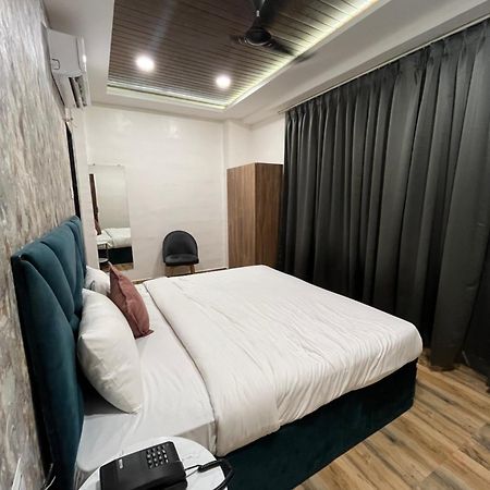 Hotel Vedicvista Indore Exteriör bild