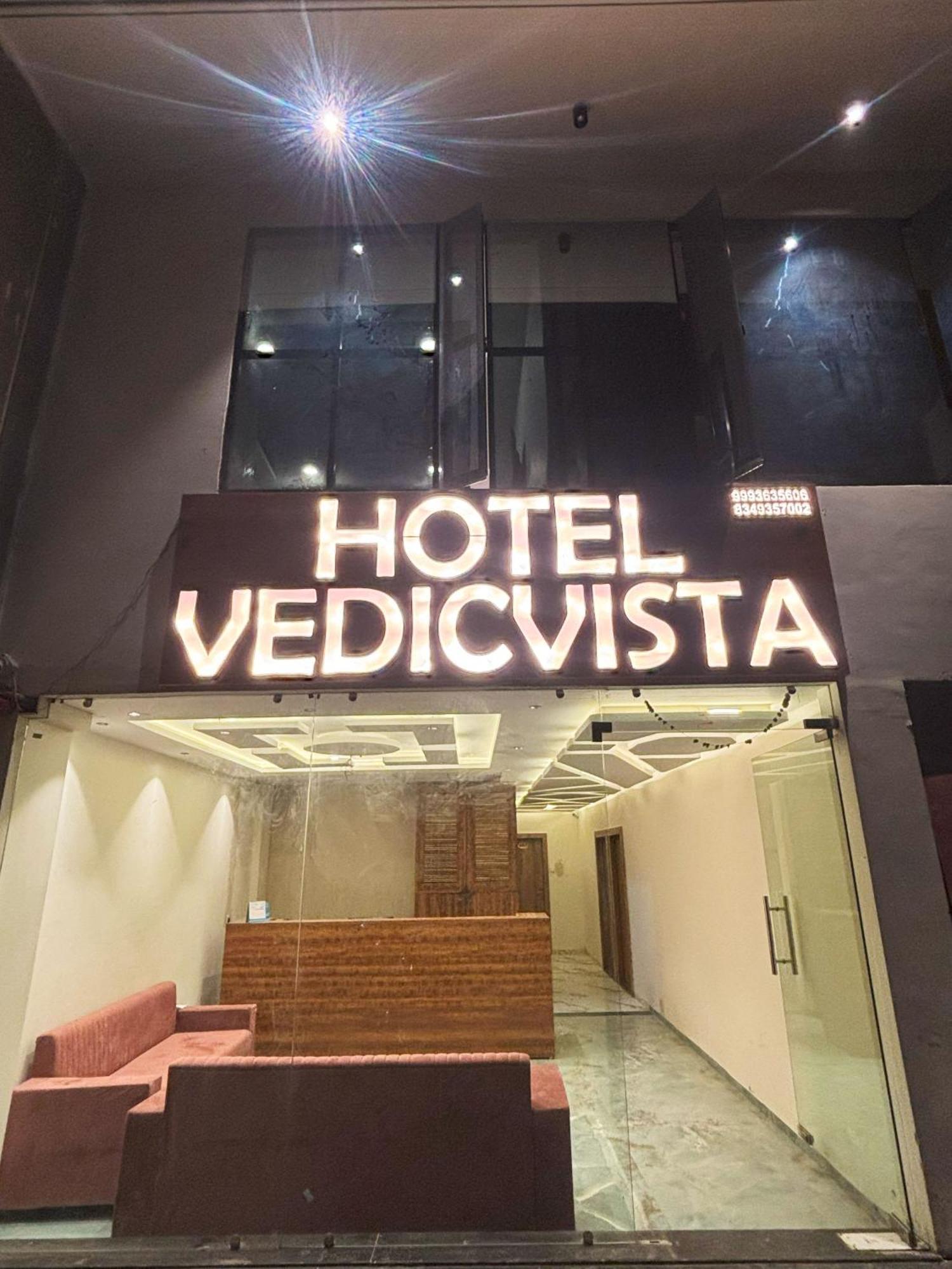 Hotel Vedicvista Indore Exteriör bild