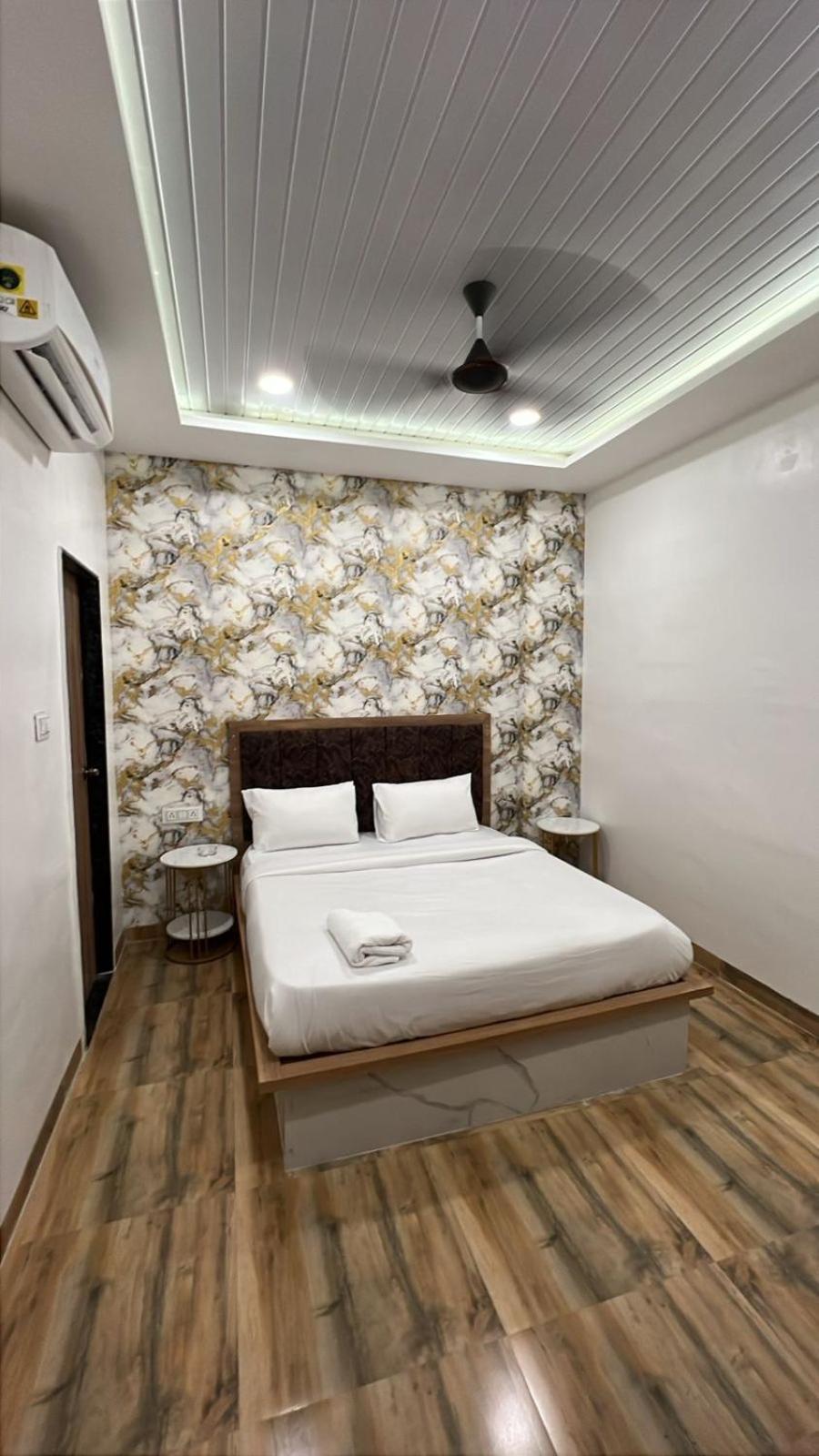 Hotel Vedicvista Indore Exteriör bild